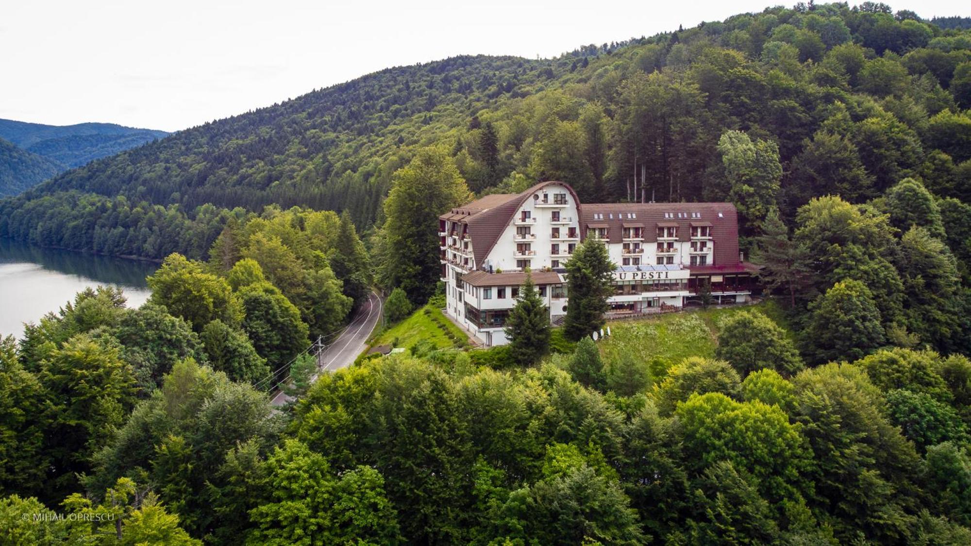 Hotel Valea Cu Pesti Căpăţîneni-Ungureni 외부 사진